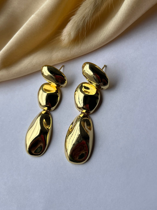 Pebble Long Gold Earrings