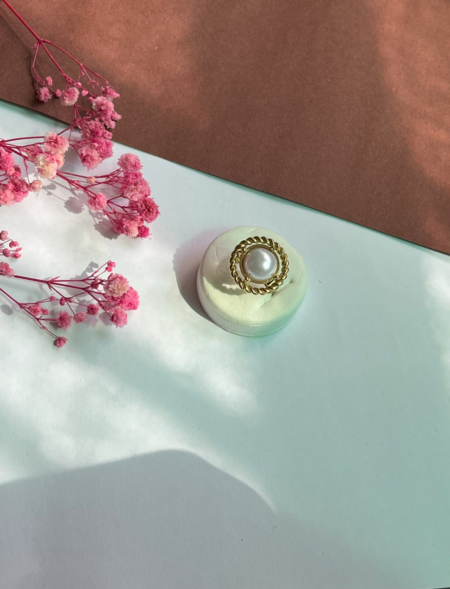 Bold Pearl Golden Ring