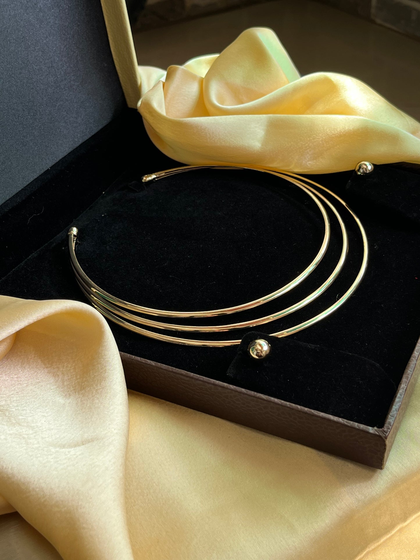 Three Rings Metal Choker Necklace With Earrings