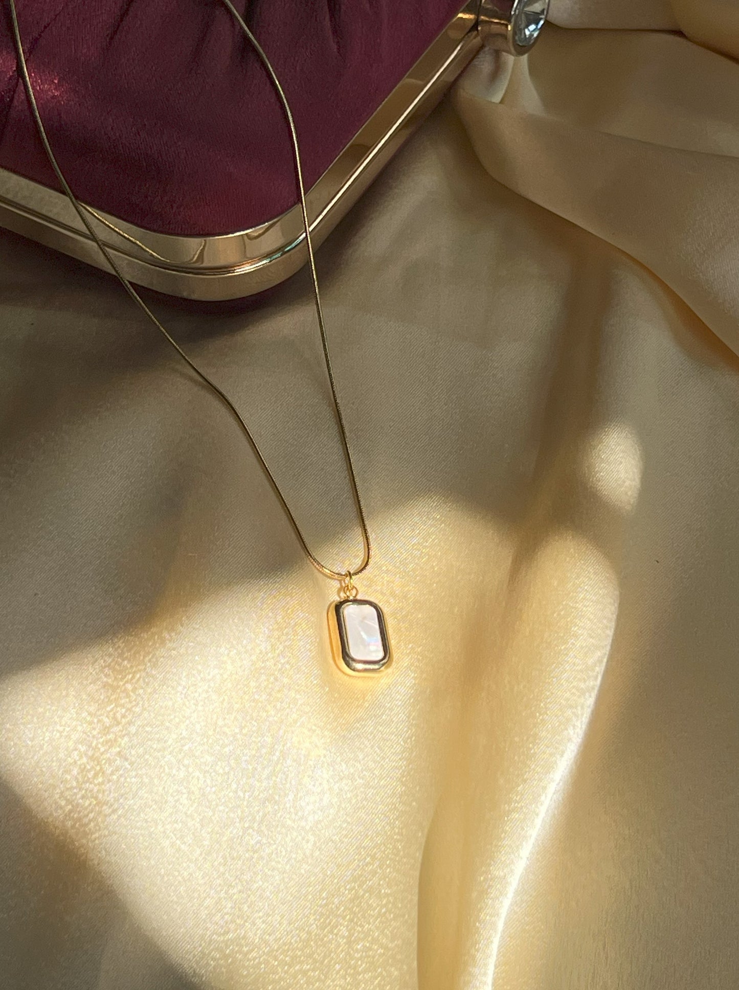 Starlight Mother Pearl Necklace