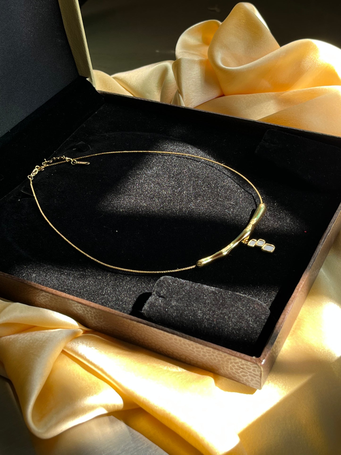Wired Squares Drop Choker Necklace