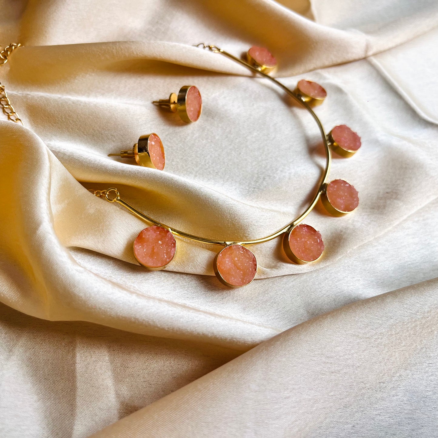 Tangerine Stone Brass Choker Set