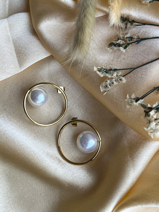 Timeless Pearl Earrings
