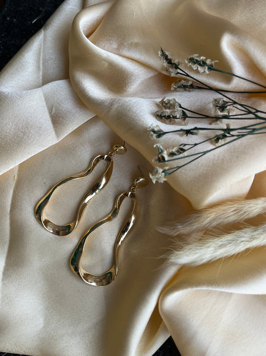 Wave Loop Golden Earrings