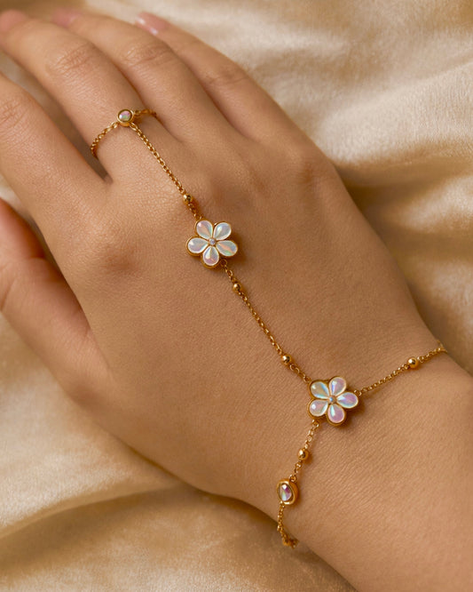 Dainty Pearl Blossom Hand Chain