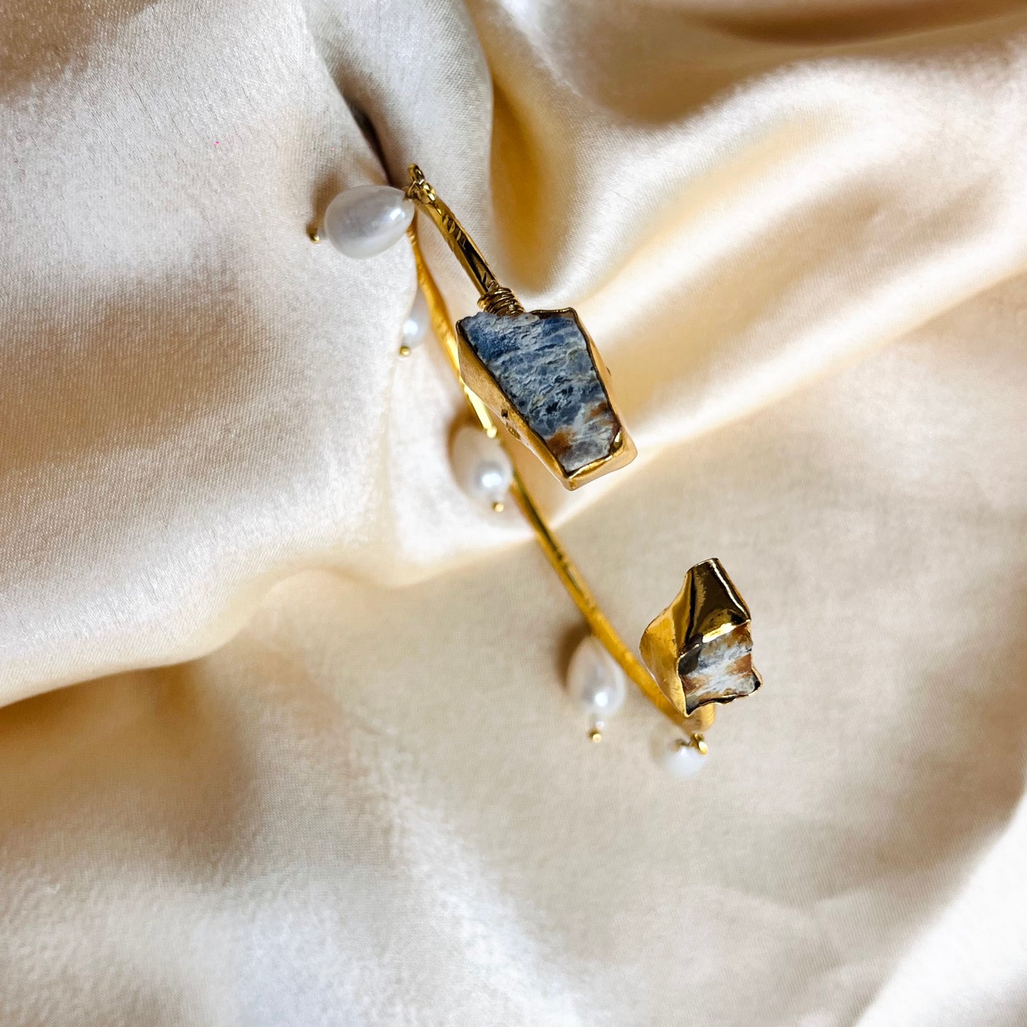 Stone & Pearl Dangle Bangle