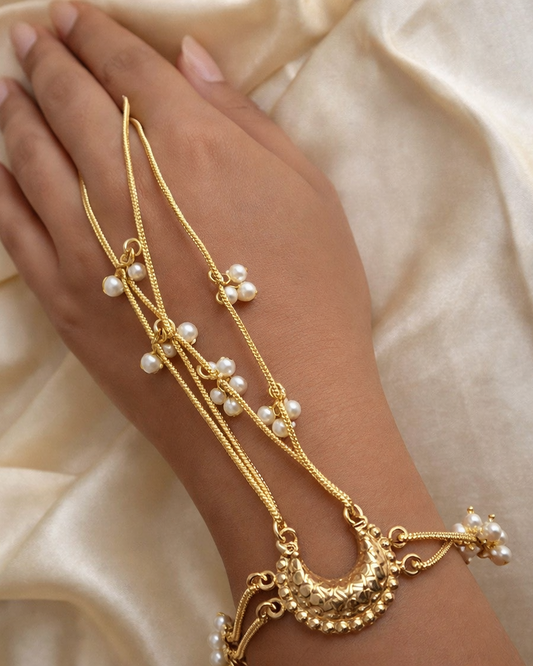 Pearl Link Haath Phool