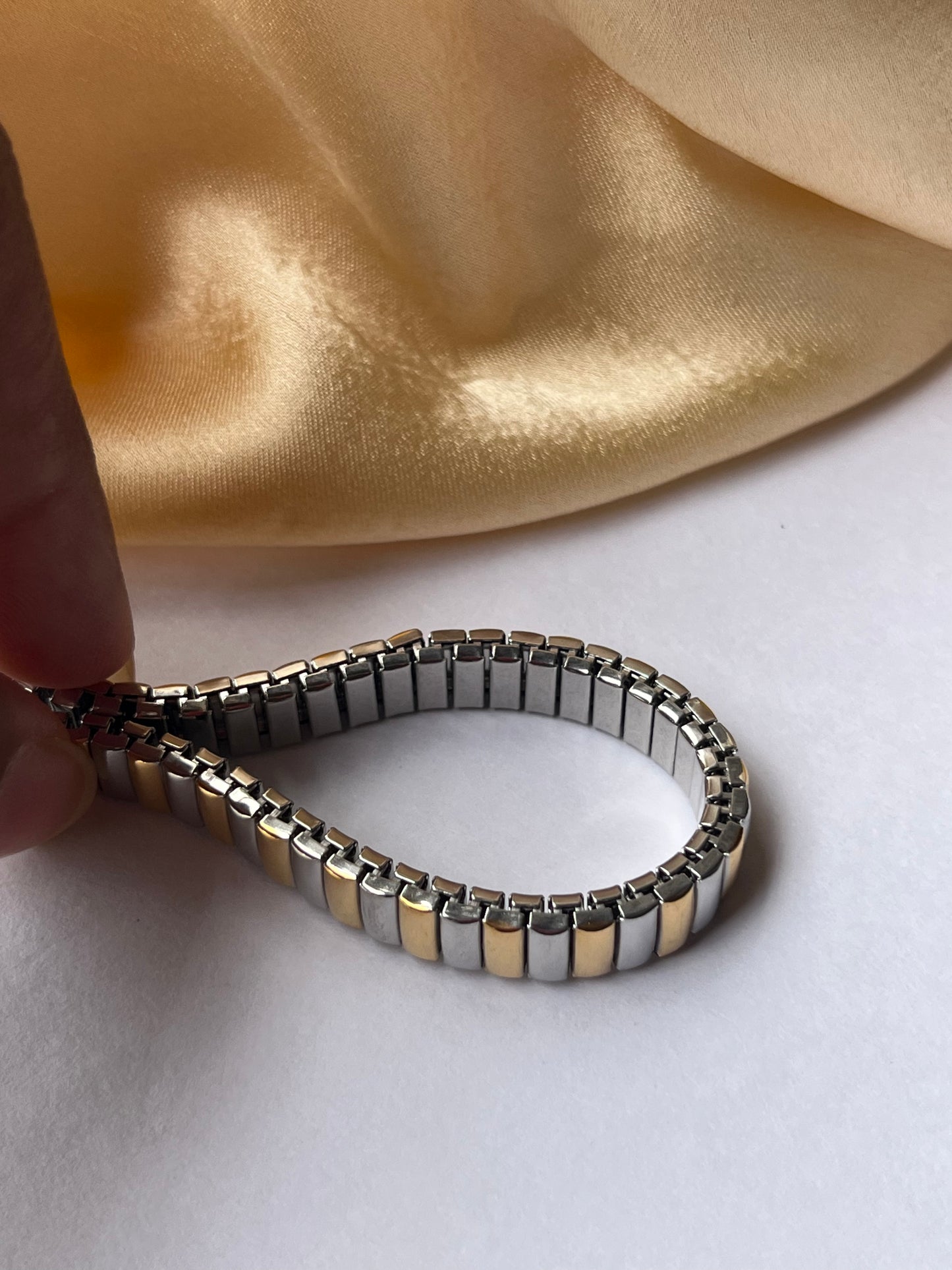 Nova Band Bracelet