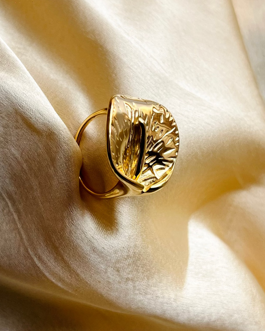 Peace Lily Statement Ring