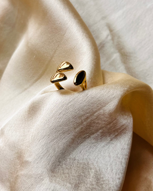 Finger Edge Claw Statement Ring