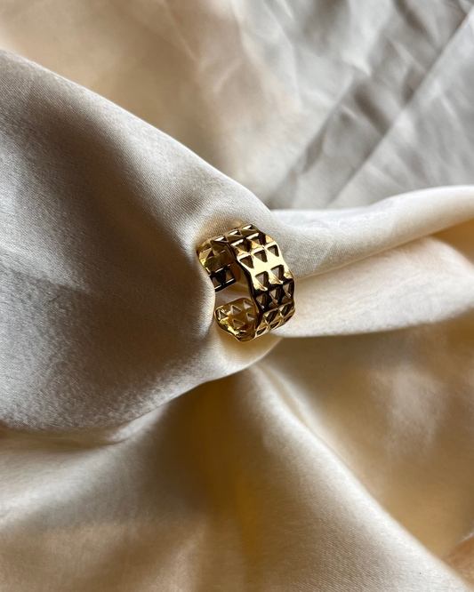 Trivexa Cutwork Band