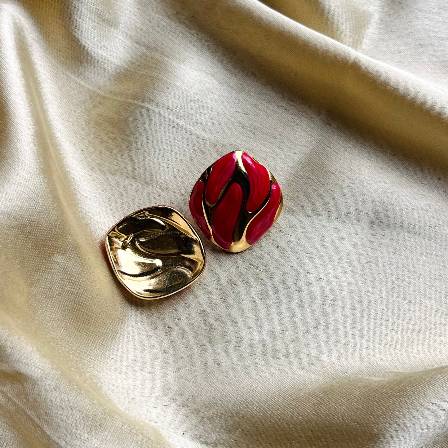 Crimson Wave Square Earrings