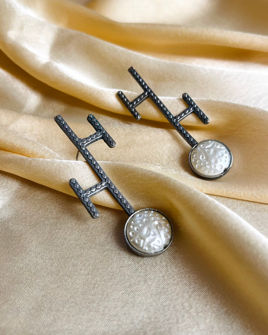 Linear Branch Earrings