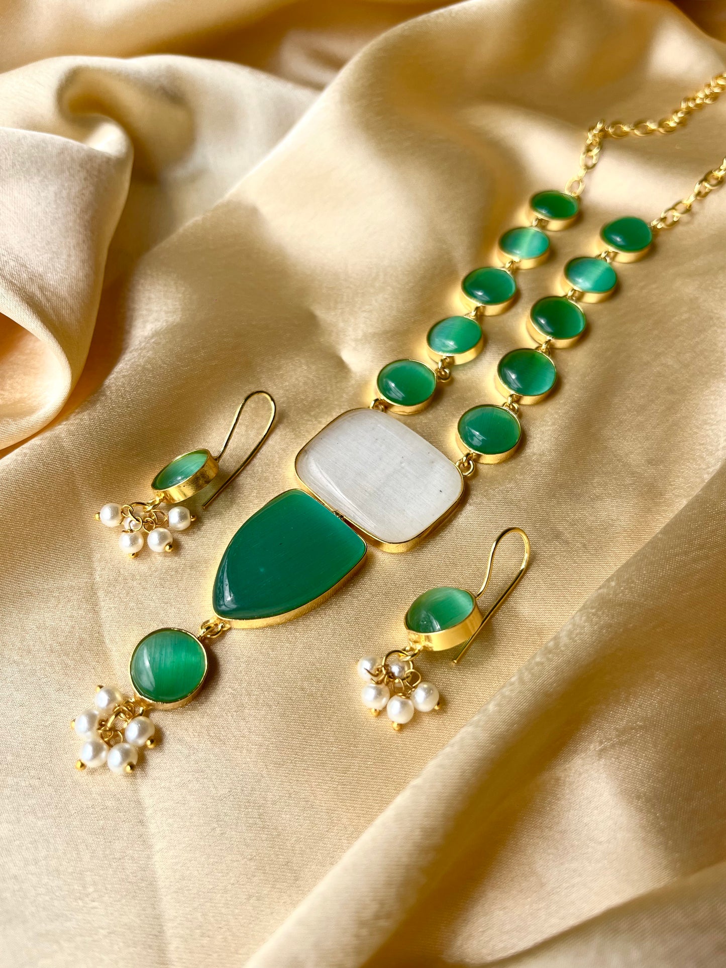 Emerald Gemstone Brass Set